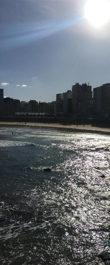 Alojamientos Muelle De Gijón Kültér fotó