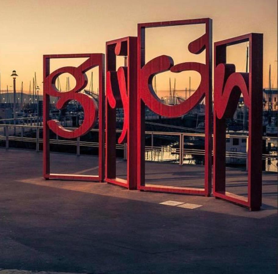 Alojamientos Muelle De Gijón Kültér fotó