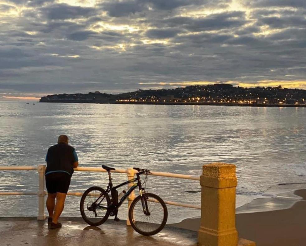 Alojamientos Muelle De Gijón Kültér fotó